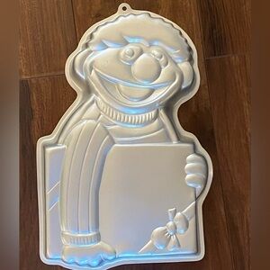 1983 Wilton ERNIE Sesame Street Cake Pan 502-3614